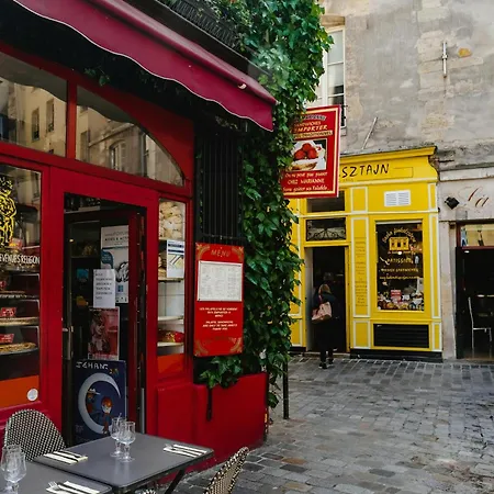 Elegant In Avenue Kléber, 16th